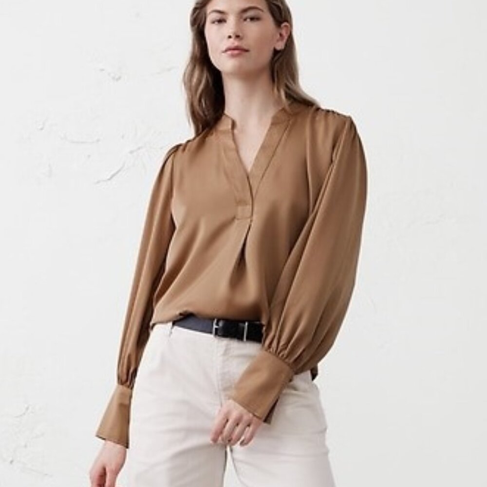 NWT, BANANA REPUBLIC "Afternoon Latte" Volume-Sleeve Blouse -XXS (fits XS)